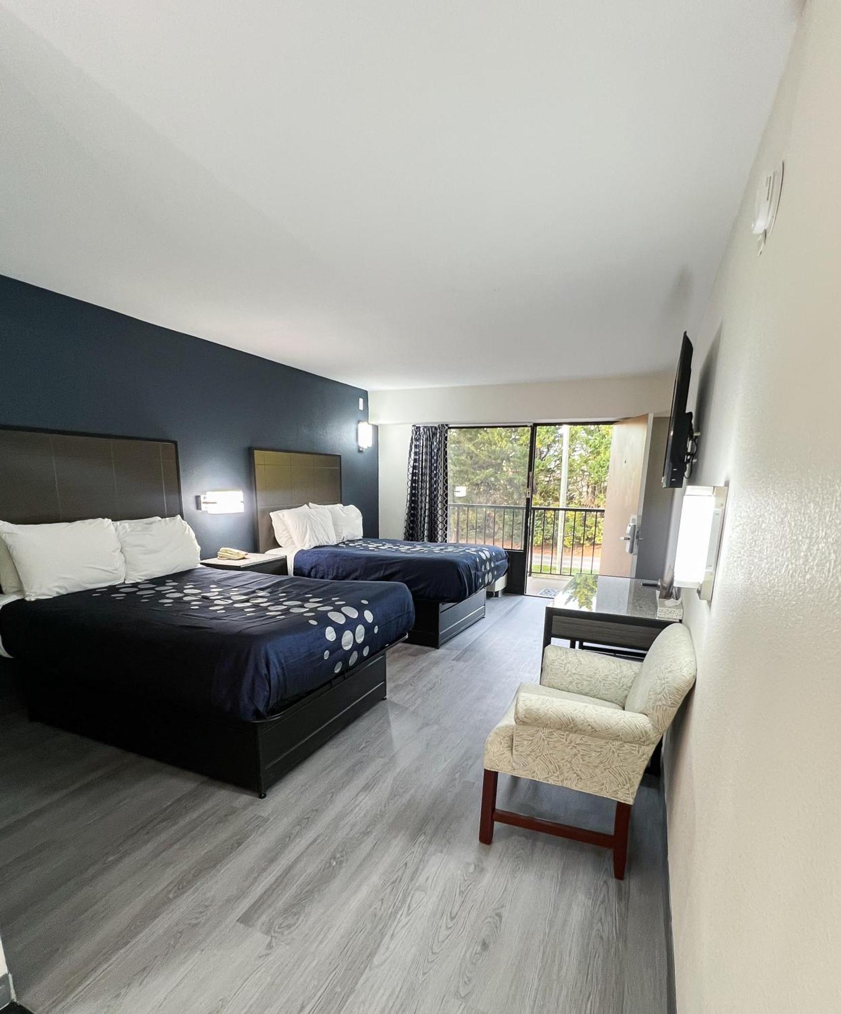 Travel Inn New Castle Airport Esterno foto