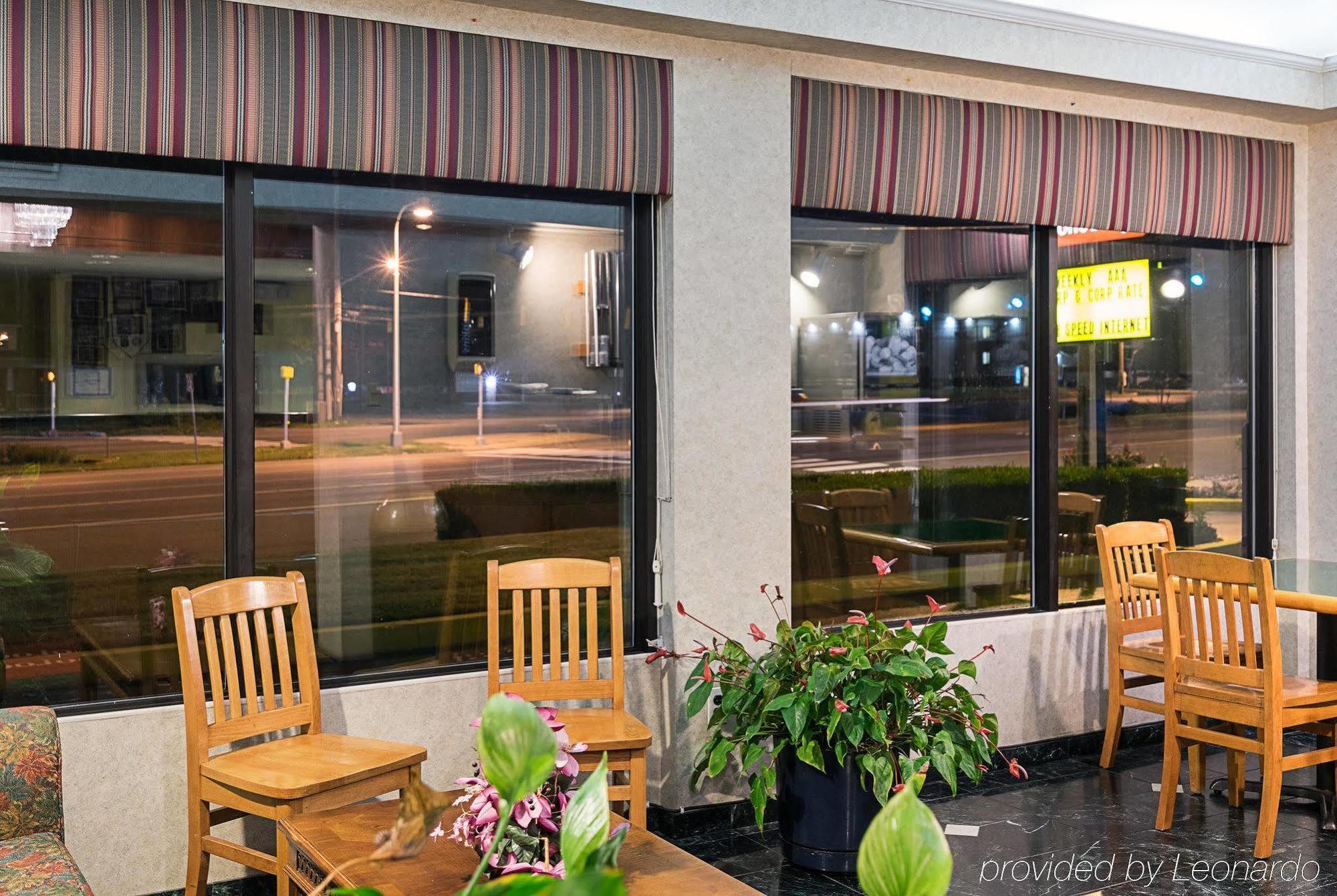 Travel Inn New Castle Airport Esterno foto