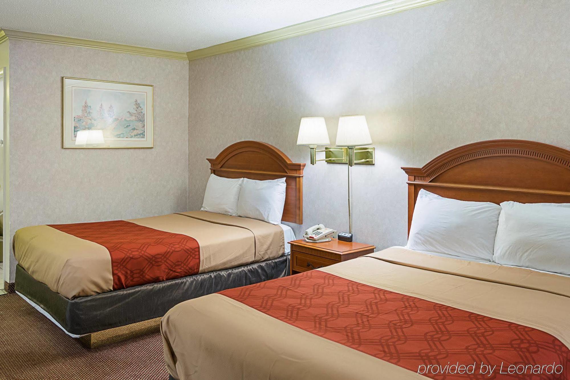 Travel Inn New Castle Airport Esterno foto