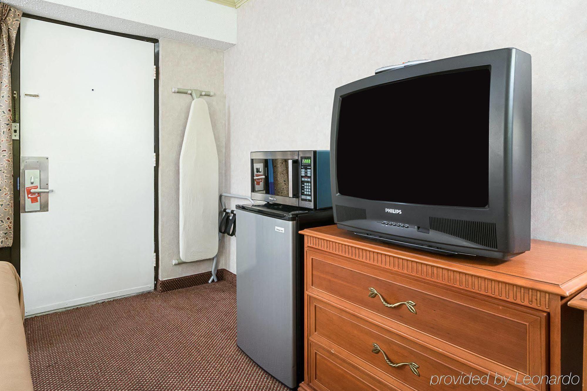 Travel Inn New Castle Airport Esterno foto