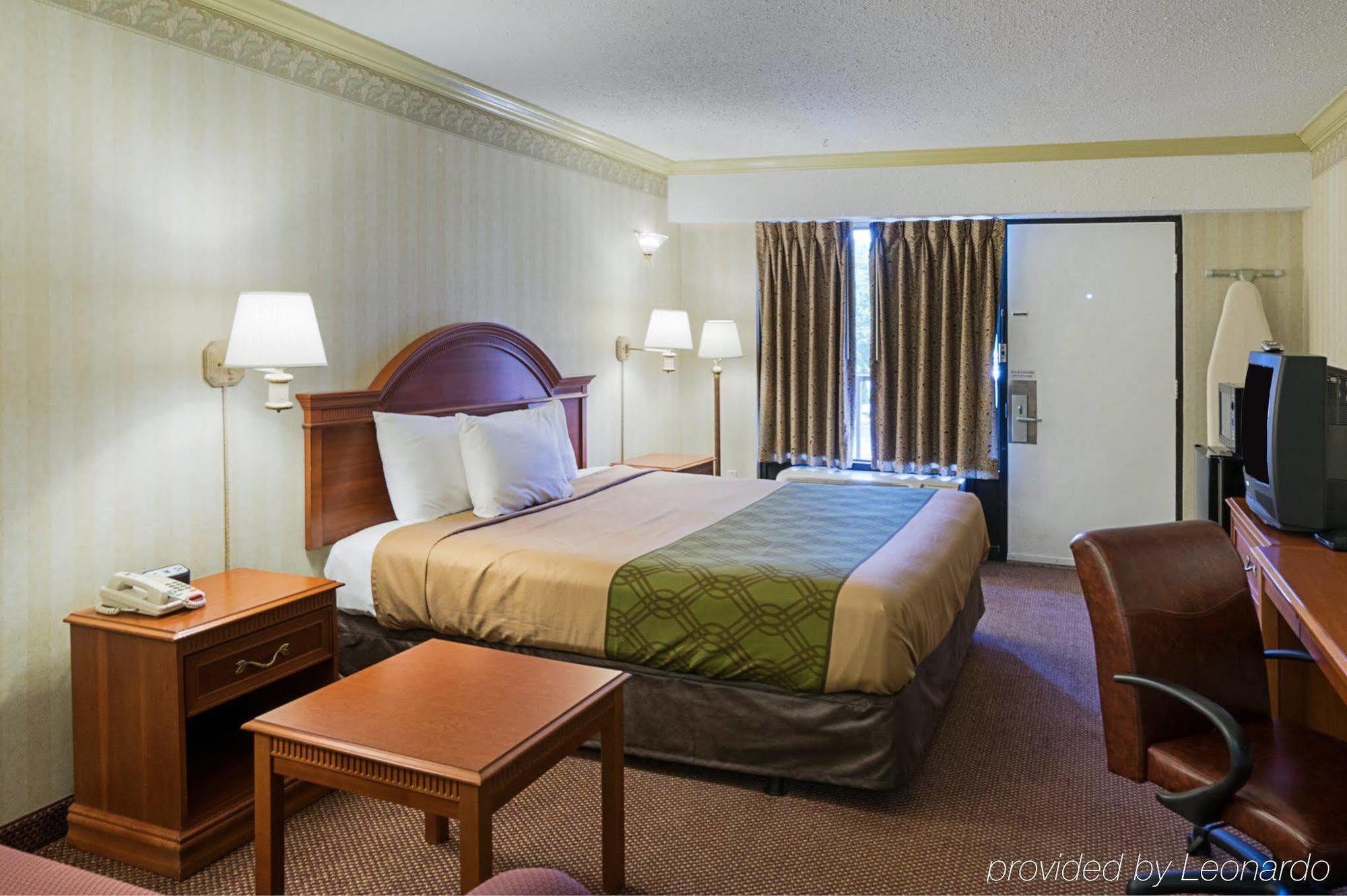 Travel Inn New Castle Airport Esterno foto
